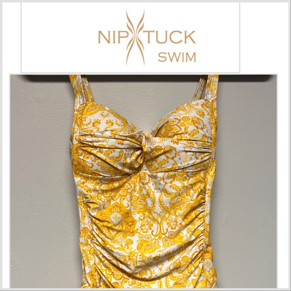 Niptuck size 4 Swim